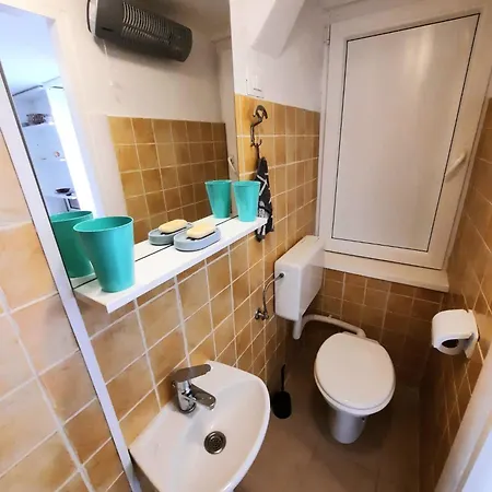Location - * Umag